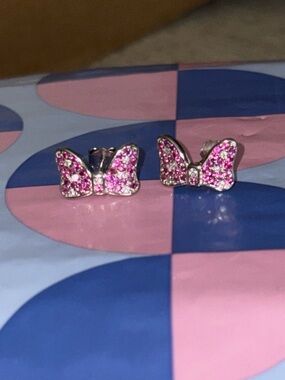 Pandora Pink Minnie Mouse Bow Stud Earrings - Silver